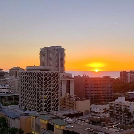 Waikiki Kuhio 1-Bedrm Apt, Ocean View, Free Parking & Wifi 호놀룰루 외부 사진